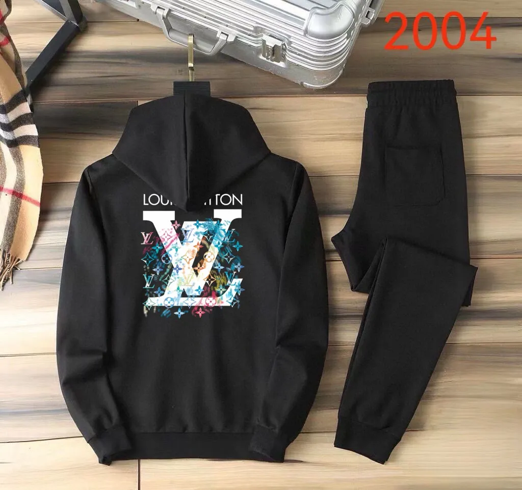 🅿️400 direct batch [LV Louis Vuitton] (Fat Man Gospel) popular suit is coming. Focus on the original version of the official website. 2025 new popular cardigan and sweatshirt suit. The original order is the best. 🇭🇰The meticulous work of top designers. Just for a fitting and perfect upper body effect. 100% natural high-quality Roman cotton, close-fitting comfort, noble and elegant! Original hardware embodies elegance and nobility! Counter size: M-5XL (maximum wear up to 220 pounds)